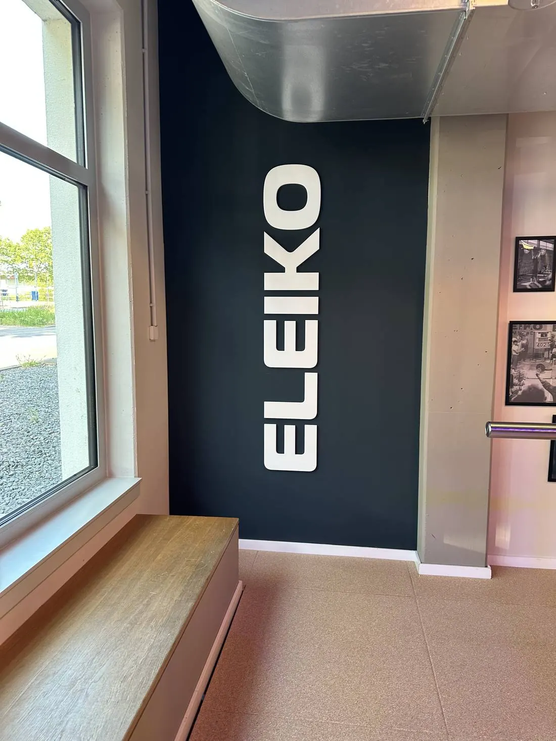 Eleiko – Wandbeschriftung