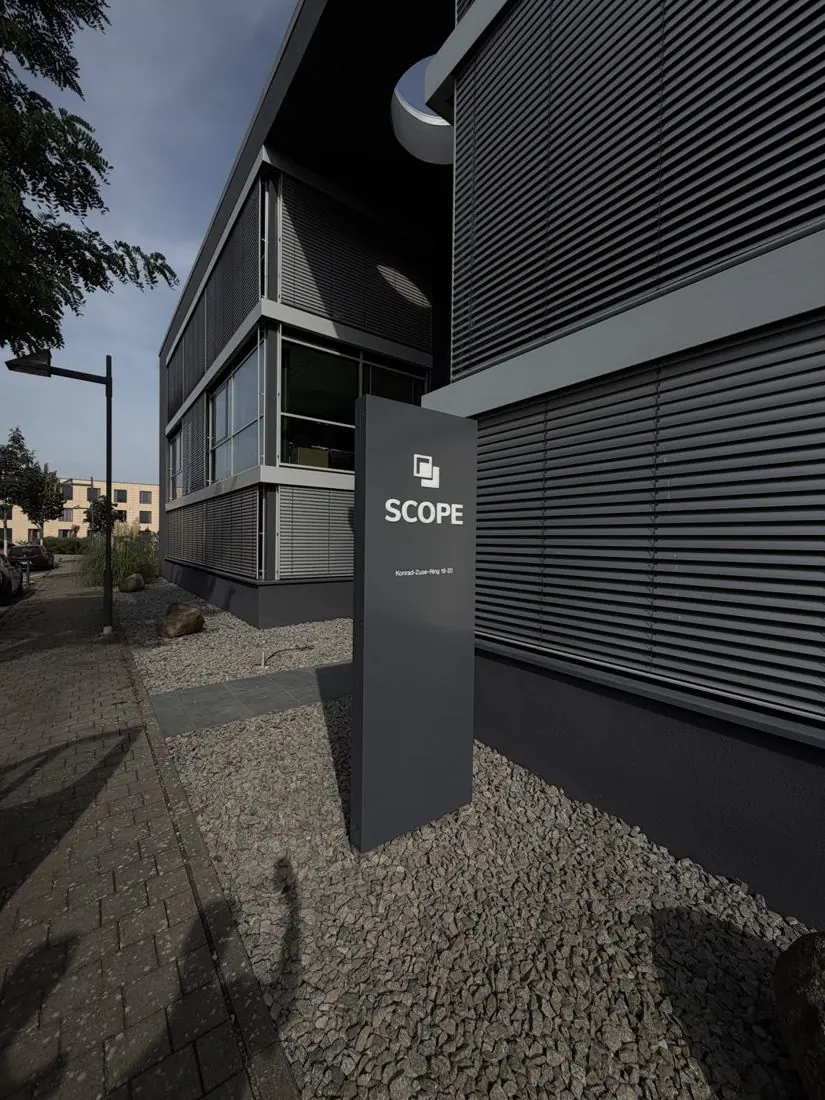 Scope – Werbepylone